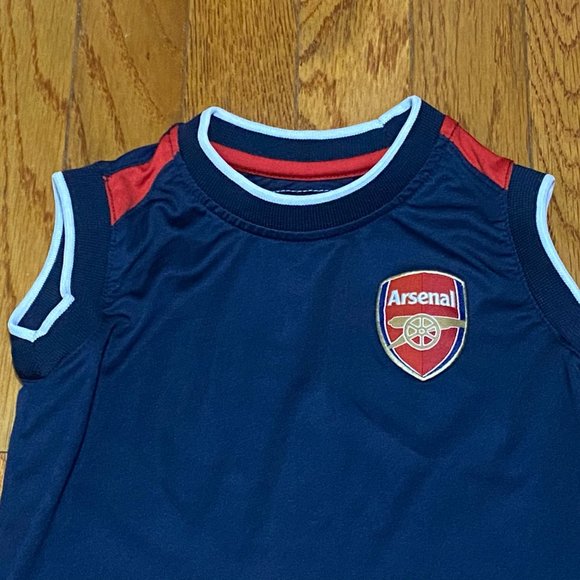 Young Guns Kid's T-Shirt Size 2/3 (PRE-LOVED) - Picture 2 of 6